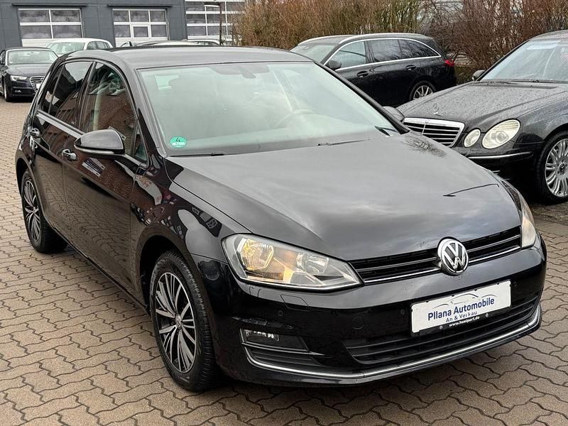 Gebraucht VW Golf VII Allstar 110 PS (80 kW) 2016 Schwarz Limousine