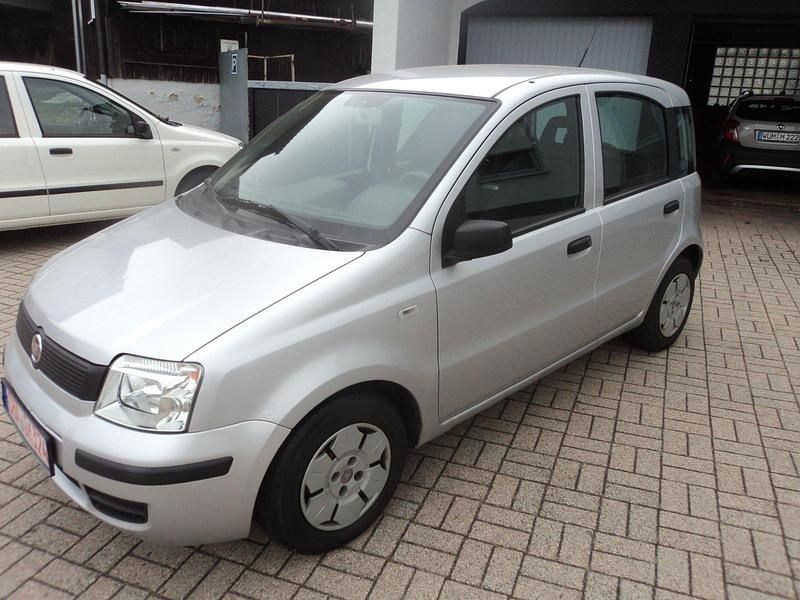 Gebraucht Fiat Panda 54 PS (39 kW) 2009 Silber Kleinwagen