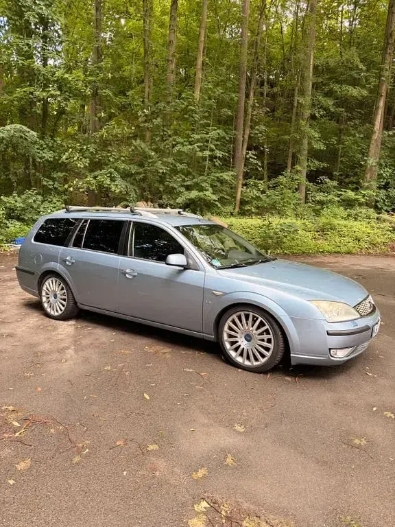 Gebraucht Ford Mondeo 170 PS (125 kW) 2005 Blau Limousine