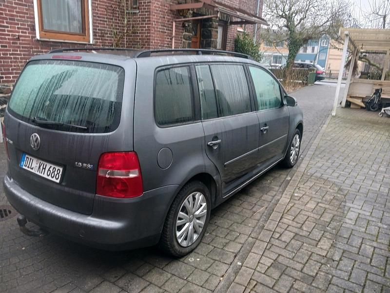 Gebraucht VW Touran 105 PS (77 kW) 2004 Grau Van / Kleinbus