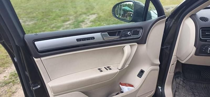 Braun Gebraucht 2015 VW Touareg SUV | 19.500 € (Superpreis) - Bild 1/4