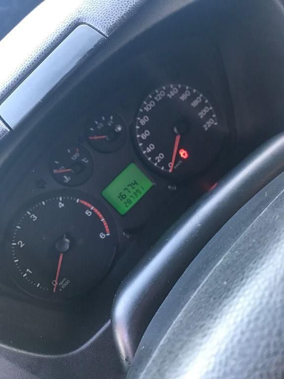 Second-hand Ford Transit Trend 101 CP (74 kW) 2012 Albastru Pickup