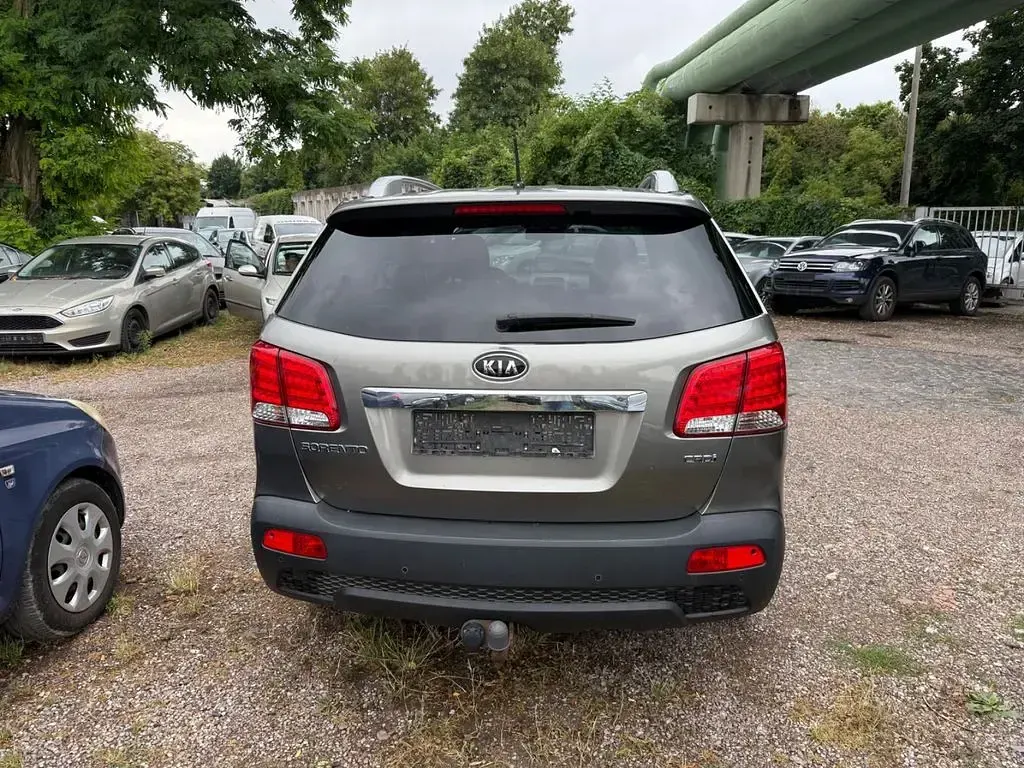 Gebraucht Kia Sorento Spirit 197 PS (144 kW) 2011 Silber SUV
