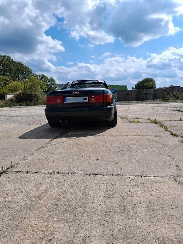 Gebraucht Audi 80 136 PS (100 kW) 1992 Schwarz Cabrio