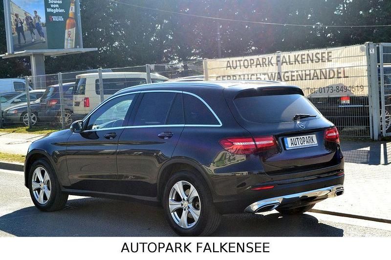 Gebraucht Mercedes GLC250 Exclusive 204 PS (150 kW) 2015 Obsidianschwarz SUV