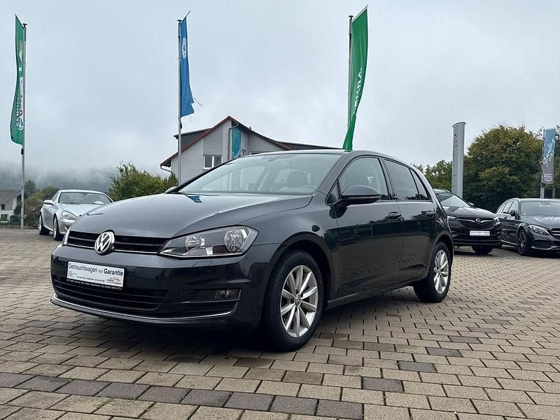 Grau Gebraucht 2016 VW Golf VII Allstar Limousine | 9.990 € (Etwas zu teuer) - Bild 1/4
