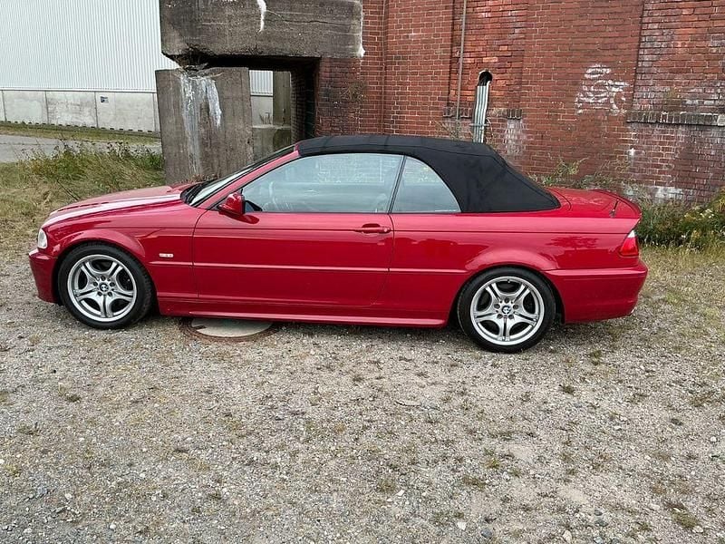 Gebraucht BMW 330 Shadowline 231 PS (169 kW) 2001 Rot Cabrio