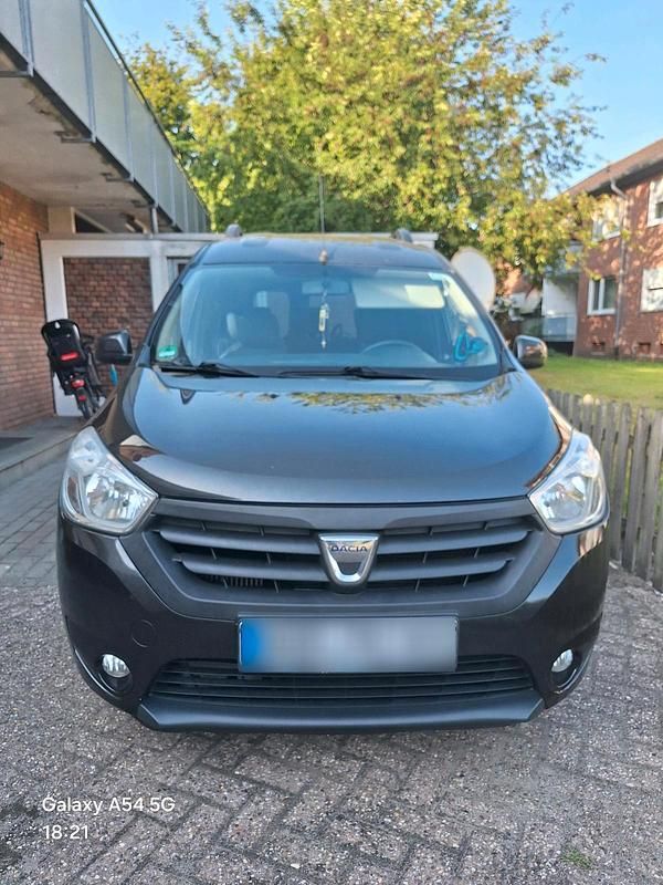 Gebraucht Dacia Sandero 90 PS (66 kW) 2013 Schwarz Kombi