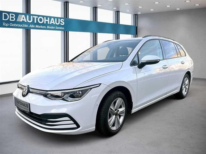 Gebraucht VW Golf VIII Life 131 PS (96 kW) 2023 Weiß Kombi