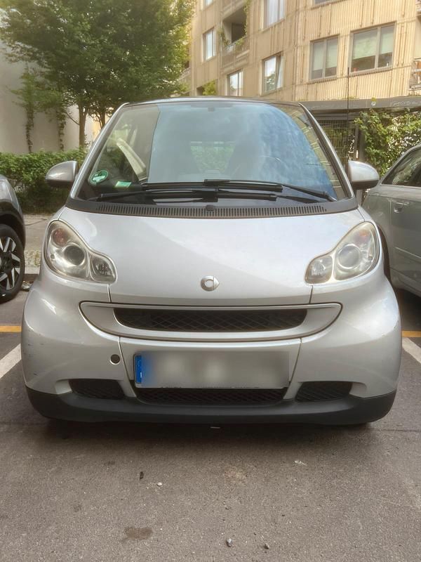 Grau Gebraucht 2009 Smart ForTwo Coupé Coupé | 2.499 € (Guter Preis) - Bild 1/4