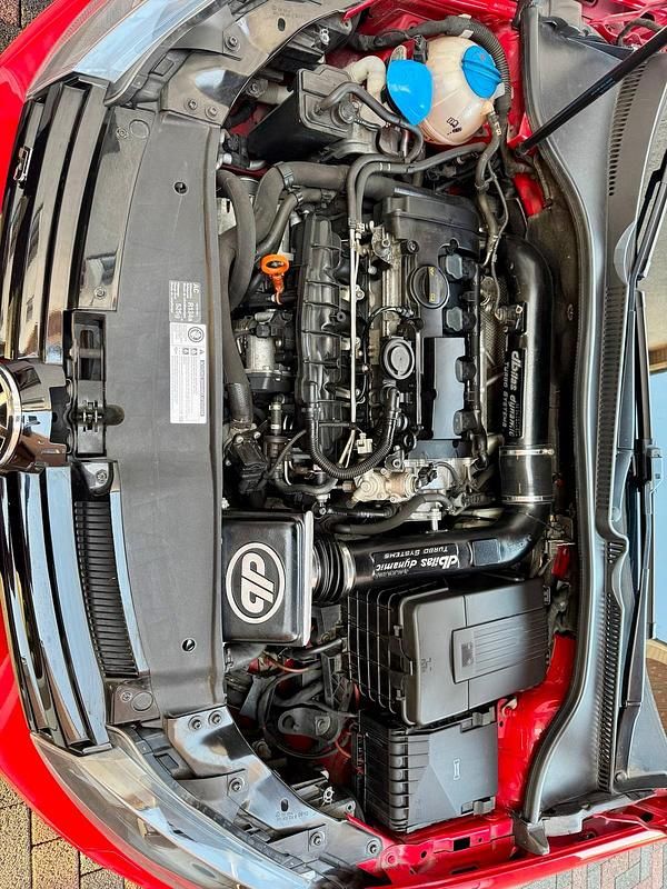 Gebraucht VW Golf VI R 270 PS (198 kW) 2011 Rot Kleinwagen