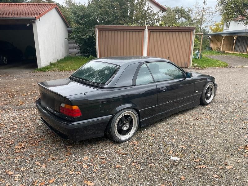 Gebraucht BMW 318 Cabriolet 115 PS (84 kW) 1998 Schwarz Cabrio