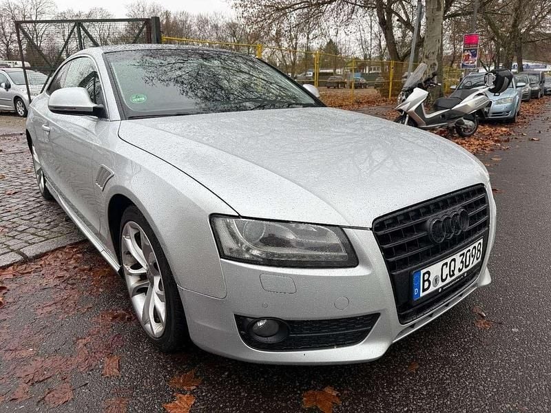 Eissilber Gebraucht 2008 Audi A5 S-Line Coupé | 6.989 € (Guter Preis) - Bild 1/4
