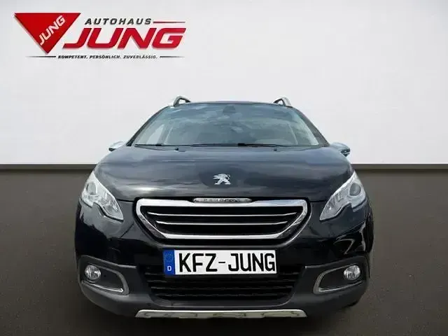 Gebraucht Peugeot 2008 Allure 120 PS (88 kW) 2016 Schwarz SUV
