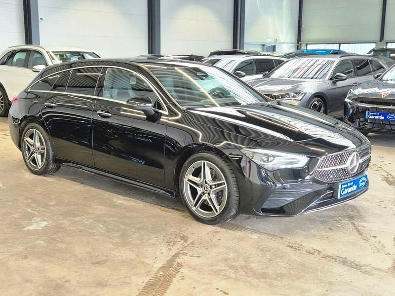 Gebraucht Mercedes CLA220 AMG line 190 PS (139 kW) 2023 Nachtschwarz Limousine