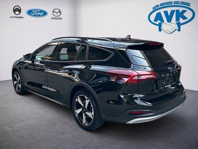 Gebraucht Ford Focus Active X 116 PS (85 kW) 2024 Schwarz Limousine