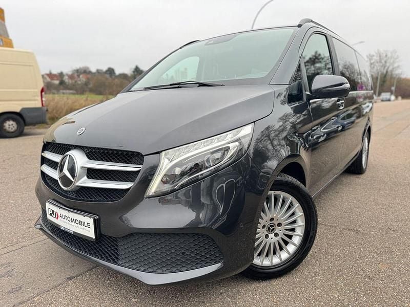 Gebraucht Mercedes V250 Edition 190 PS (139 kW) 2020 Grau Van / Kleinbus
