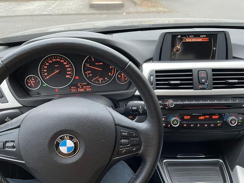 Gebraucht BMW 320 Efficient Dynamics 163 PS (119 kW) 2014 Schwarz Limousine