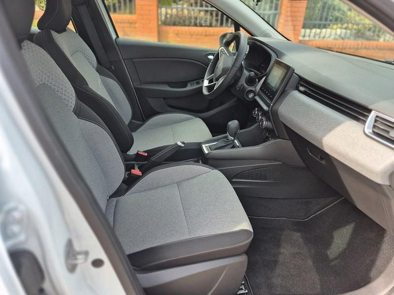 Gebraucht Renault Clio V Techno 91 PS (66 kW) 2025 Weiß Kleinwagen