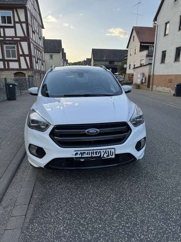Gebraucht 2017 Ford Kuga ST-Line SUV | 13.490 € (Fairer Preis) - Bild 1/4
