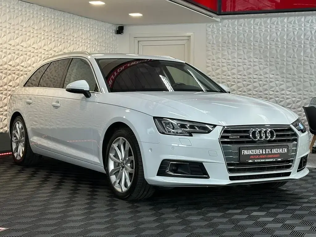 Gebraucht Audi A4 Sport 190 PS (139 kW) 2017 Weiß Limousine
