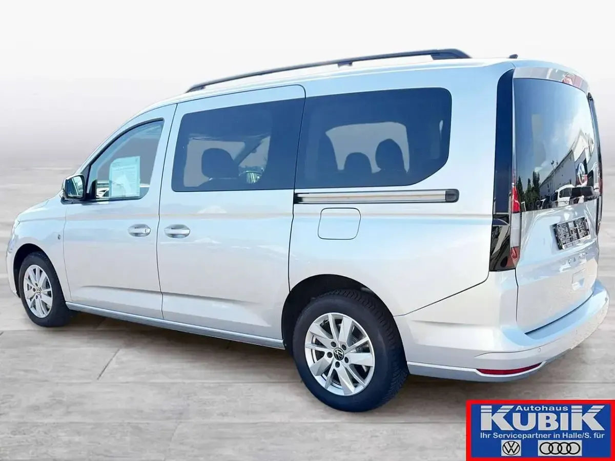 Gebraucht VW Caddy Maxi Life Life 122 PS (89 kW) 2021 Reflexsilber metallic Van / Kleinbus