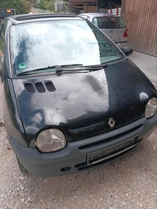 Schwarz Gebraucht 2002 Renault Twingo Kleinwagen | 1.000 € (Etwas zu teuer) - Bild 1/4