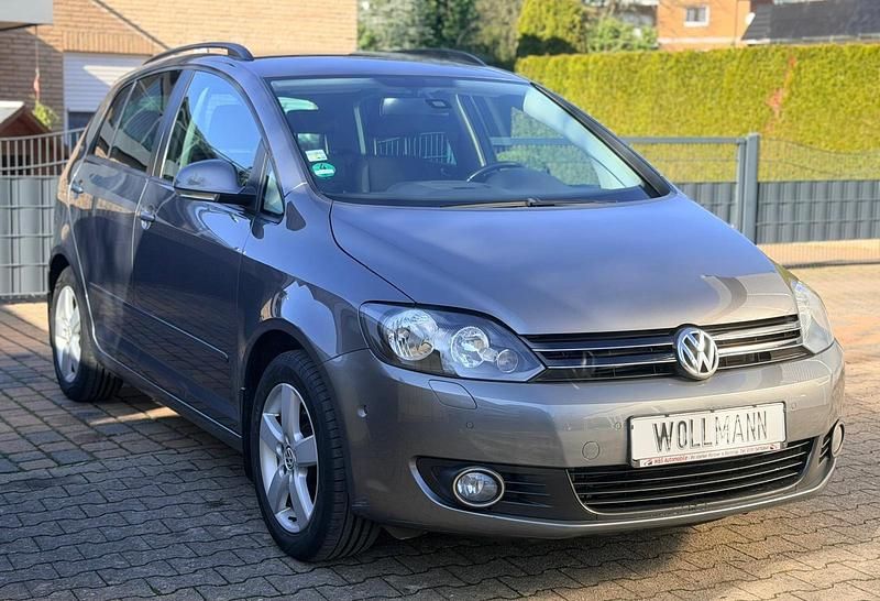 Gebraucht VW Golf VI Team 105 PS (77 kW) 2010 Grau Kleinwagen