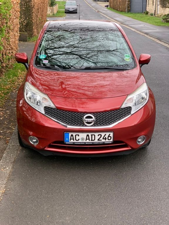 Rot Gebraucht 2013 Nissan Note Acenta Van / Kleinbus | 5.700 € (Fairer Preis) - Bild 1/4