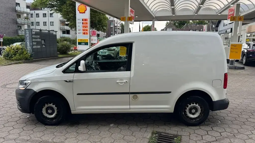 Gebraucht VW Caddy Trendline 102 PS (75 kW) 2016 Weiß Van / Kleinbus