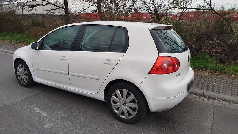 Gebraucht VW Golf V 140 PS (102 kW) 2007 Weiß Kleinwagen