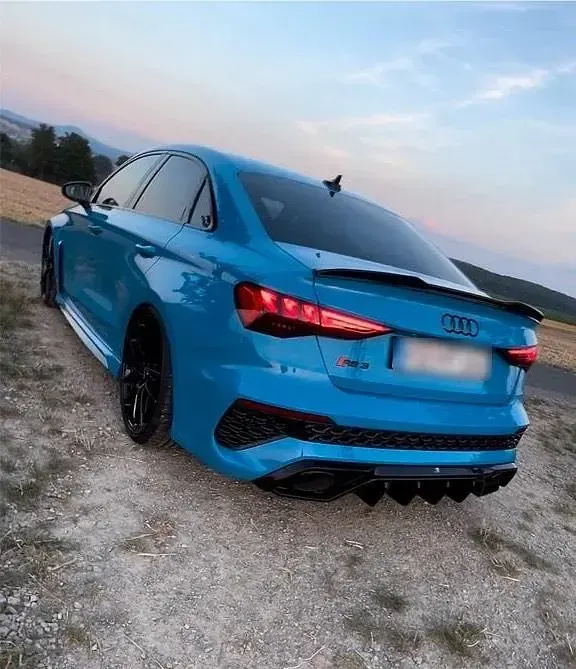 Gebraucht Audi RS3 Design 400 PS (294 kW) 2022 Blau Limousine
