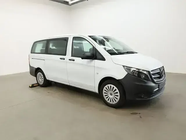 Gebraucht Mercedes Vito 136 PS (100 kW) 2021 Arktikweiß Van