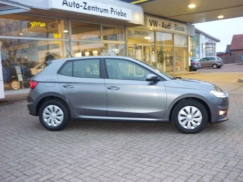 Gebraucht Skoda Fabia Selection 80 PS (58 kW) 2024 Grau Limousine