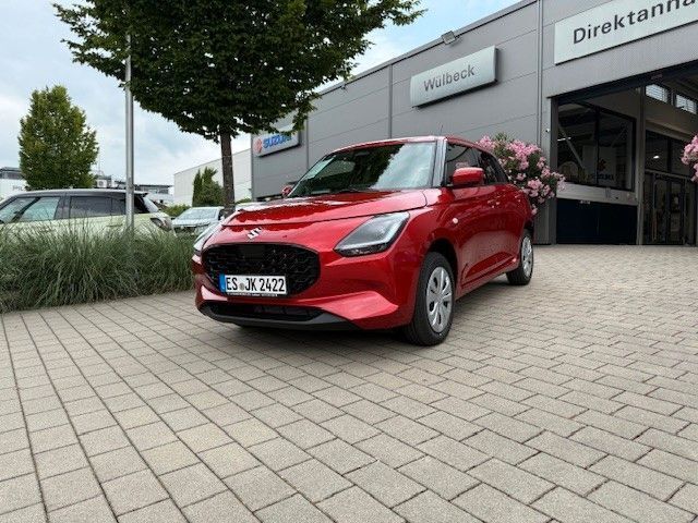 Gebraucht Suzuki Swift Club 83 PS (61 kW) 2025 Rot Kleinwagen