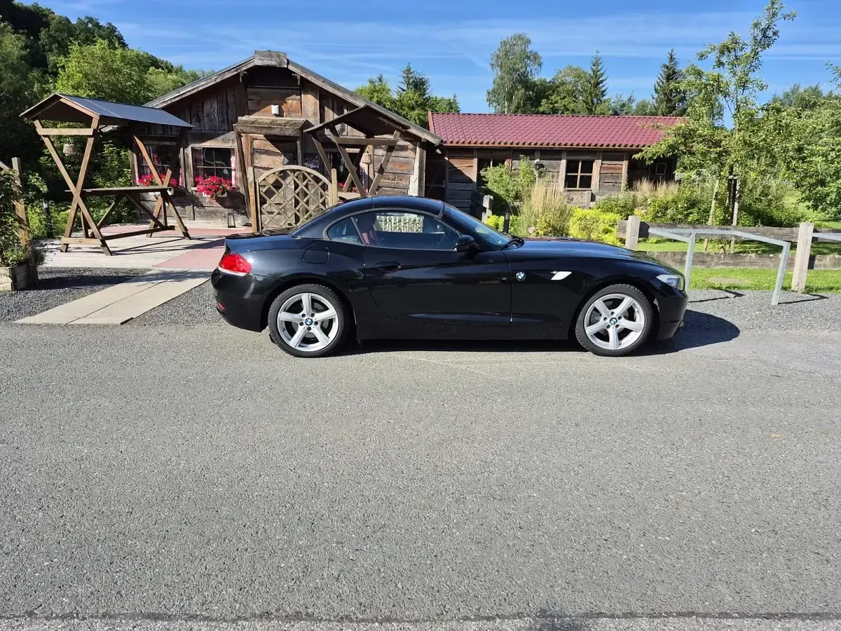 Gebraucht BMW Z4 250 PS (183 kW) 2010 Schwarz Cabrio