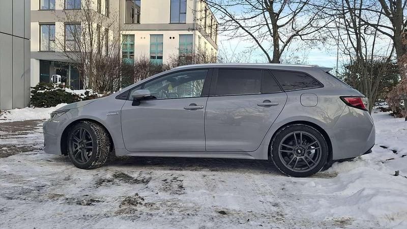 Gebraucht Toyota Corolla Lounge 152 PS (111 kW) 2019 Kombi