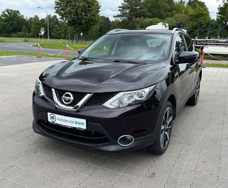 Violet Gebraucht 2015 Nissan Qashqai Tekna SUV | 15.300 € (Fairer Preis) - Bild 1/4