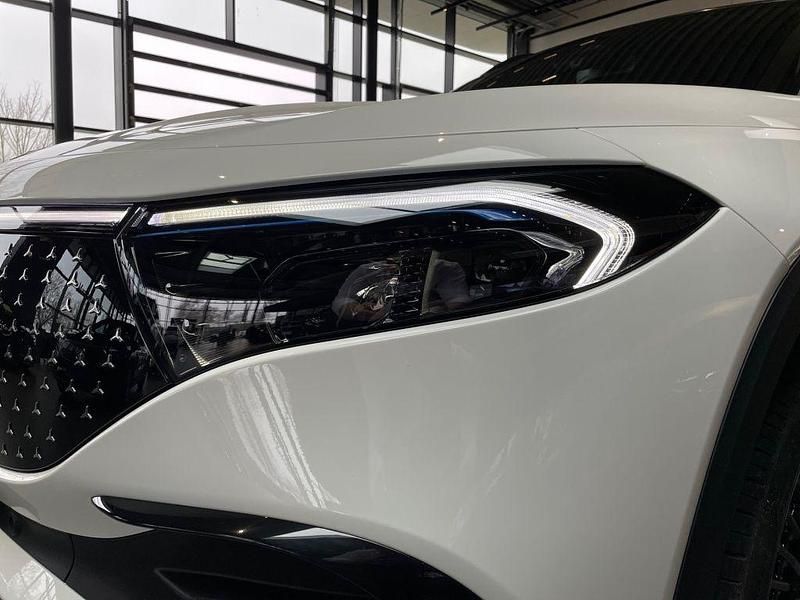 Gebraucht Mercedes EQB250+ AMG 139 kW (190 PS) 2025 Weiß SUV