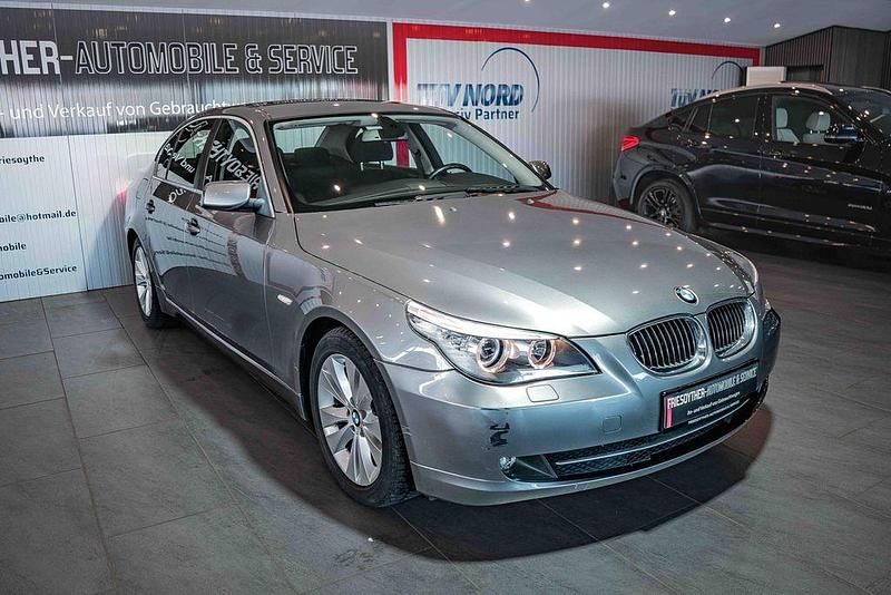 Gebraucht BMW 523 190 PS (139 kW) 2007 Grau Limousine