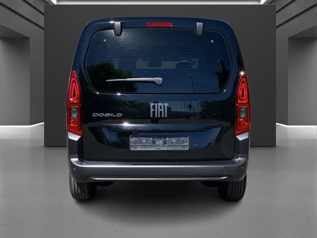 Neu Fiat Doblò 102 PS (75 kW) 2026 Cinema schwarz Van / Kleinbus