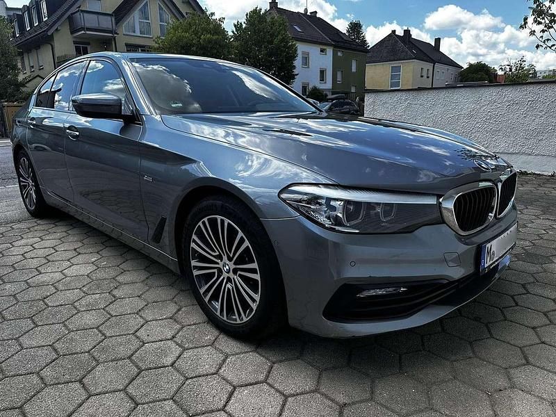 Gebraucht BMW 520 Efficient Dynamics 190 PS (139 kW) 2017 Grau Limousine