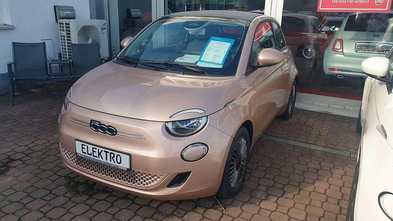 Gold Gebraucht 2022 Fiat 500e Icon Cabrio | 26.490 € (Teuer) - Bild 1/4