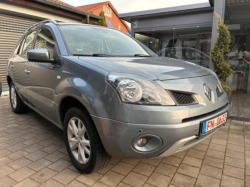 Gebraucht Renault Koleos Dynamique 171 PS (125 kW) 2009 Grau SUV