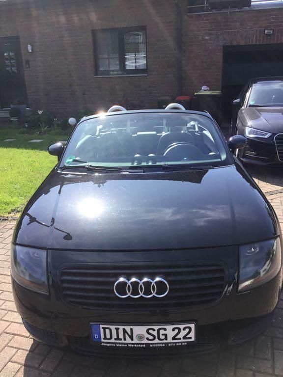 Schwarz Gebraucht 2001 Audi TT Roadster Sport Cabrio | 10.990 € (Etwas zu teuer) - Bild 1/4