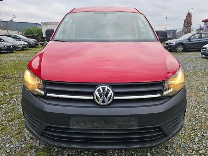Second-hand VW Caddy Maxi 85 CP (62 kW) 2018 Roșu Monovolum