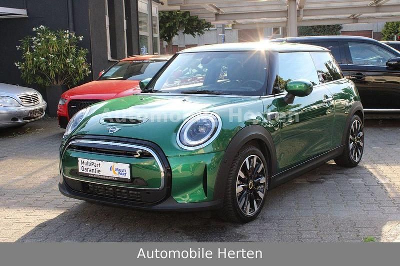 Grün Gebraucht 2021 Mini Cooper SE Kleinwagen | 19.900 € (Fairer Preis) - Bild 1/4
