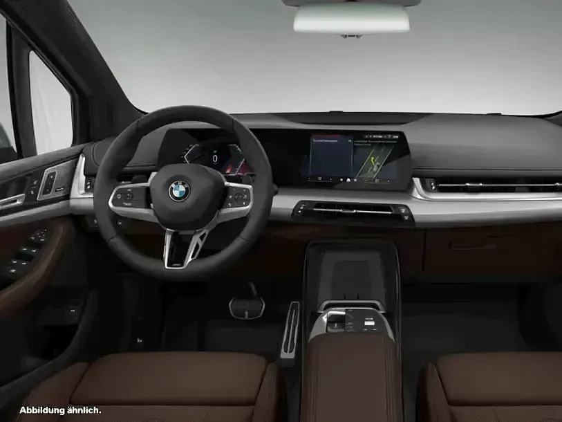 Gebraucht BMW 220 Active Tourer M Sport 163 PS (119 kW) 2025 Skyscraper grau Van / Kleinbus