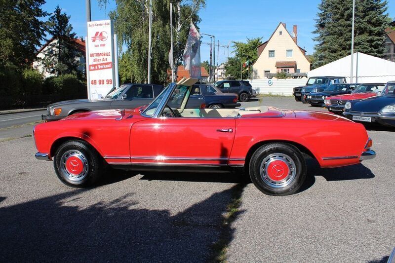 Gebraucht Mercedes W113 150 PS (110 kW) 1966 Rot Cabrio