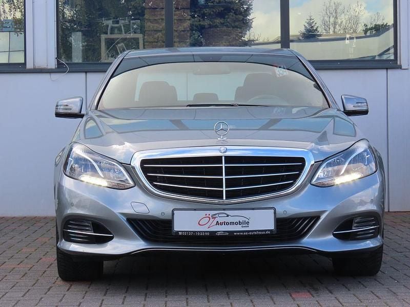 Usata Mercedes E200 184 CV (135 kW) 2013 Argento Berlina